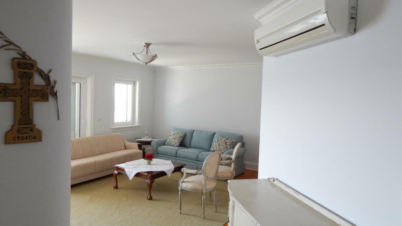 Seafront Apartments Nemira Omis Exterior photo